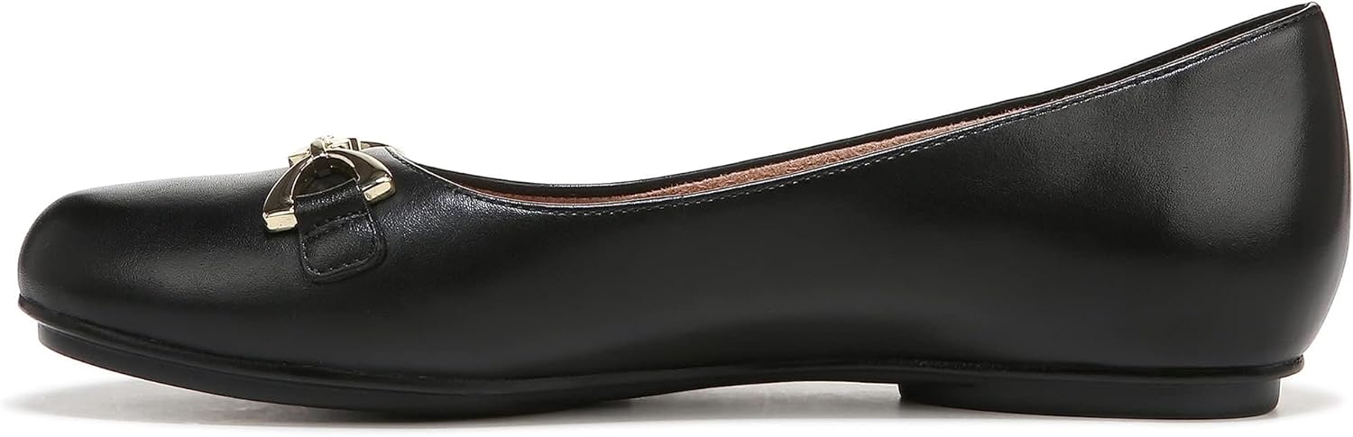 Naturalizer Women's Maxwell-bit Chain Detail Round Toe Slip on Ballet Flats