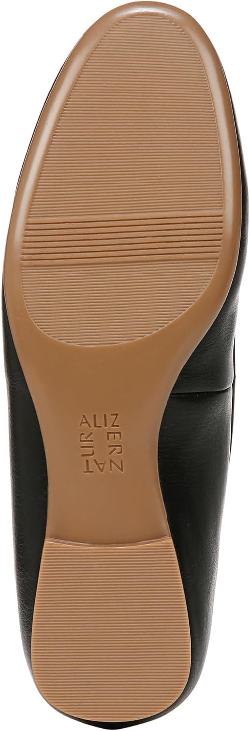 Naturalizer Womens Jemi Chain Detail Slip On Loafer