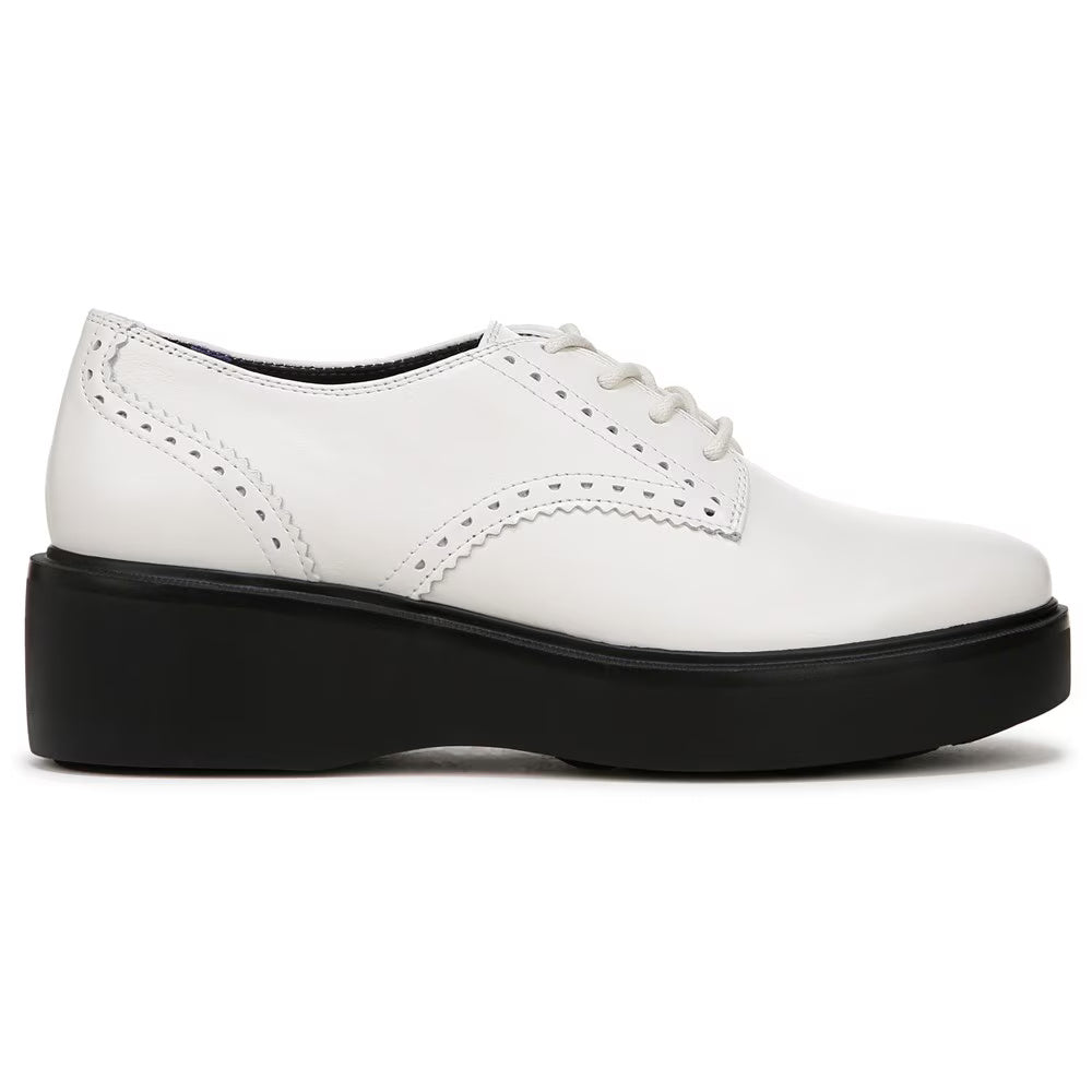 Naturalizer Women's Obtain Lace Up Derby