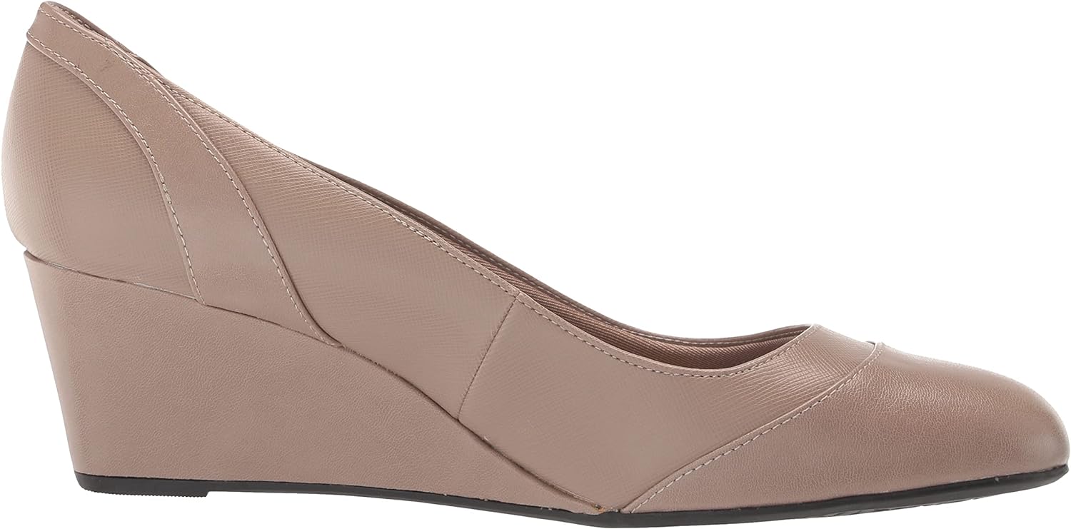 LifeStride Women's Dreams Wedge Pump