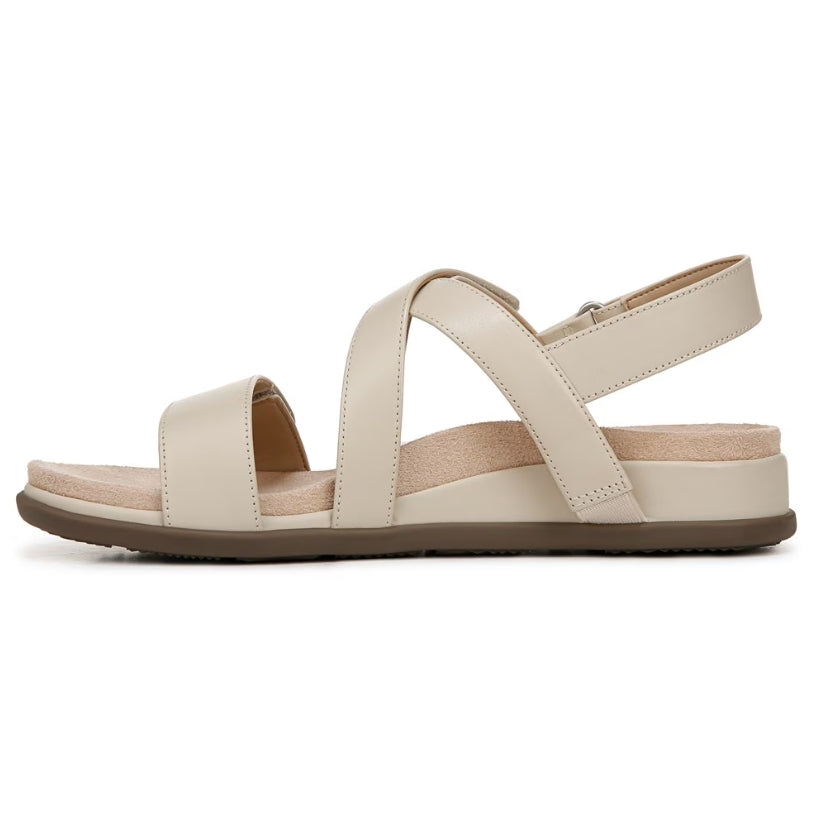 Vionic Women's Cypress Streappy Sandals NW/OB