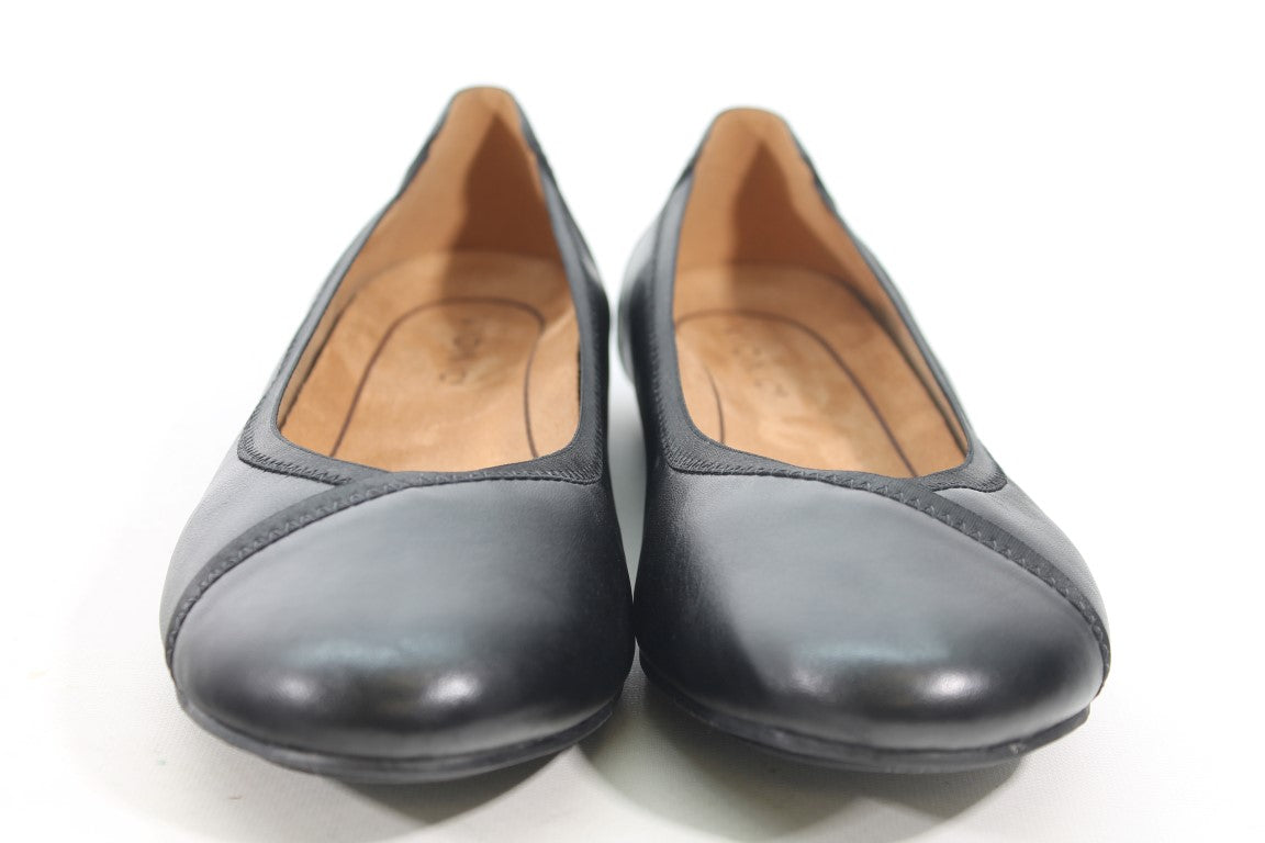 Vionic Caroll Women's Flats, Floor Sample