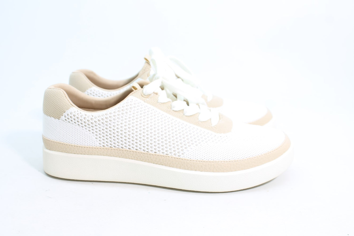 Vionic Galia Women's Sneakers  Floor Sample