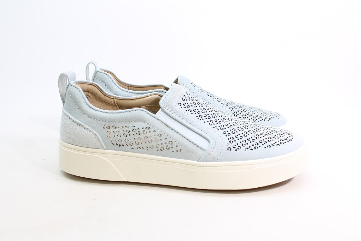 Vionic Kimmie Women's Perf Slip Sneakers, Floor Sample