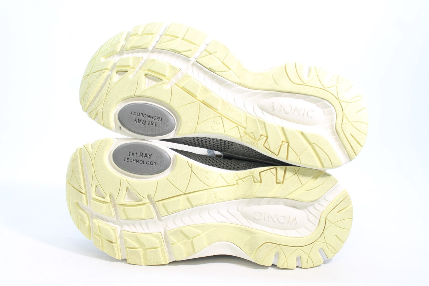 Vionic Endure Women's Sneakers Floor Sample