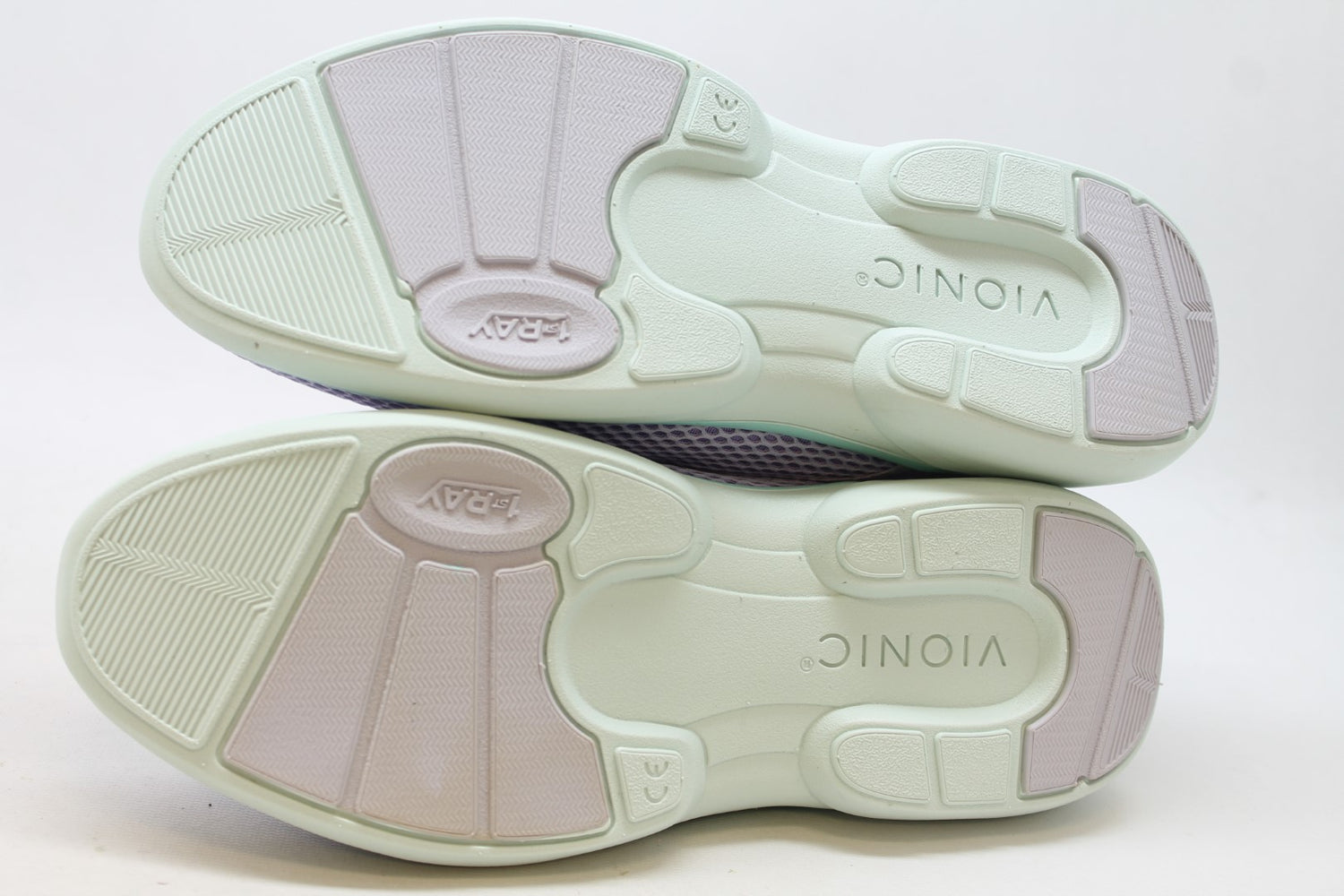 Vionic Zeta Women's Sneakers, Floor Sample