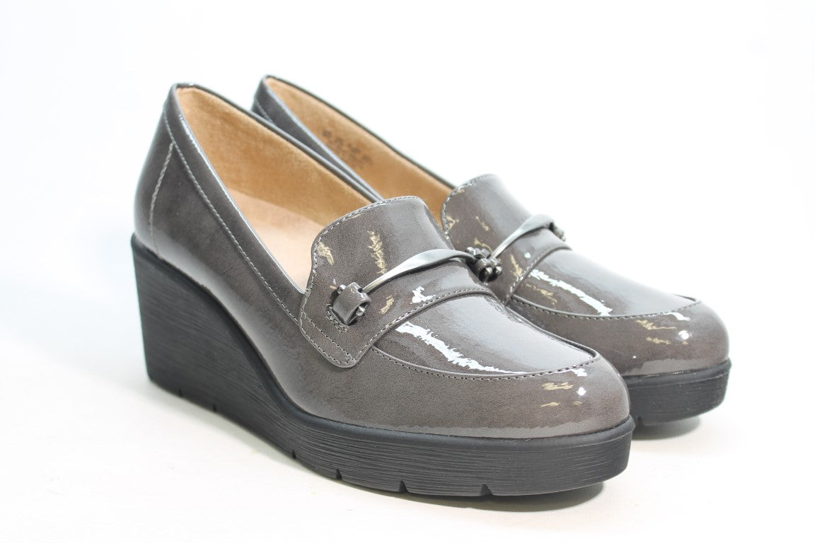 Grey Patent