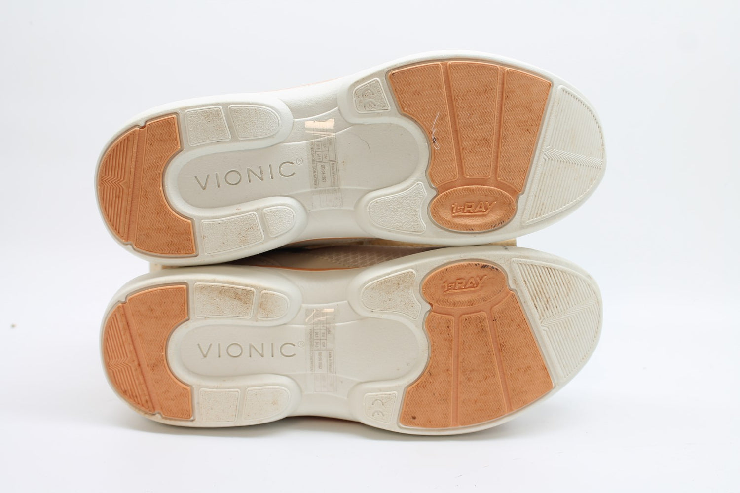 Vionic Krisha Women's Sneakers Floor Sample