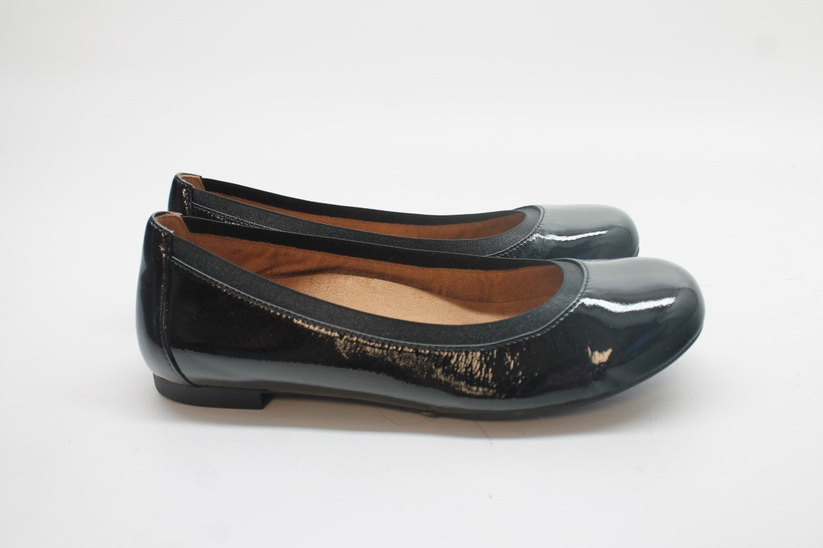 Vionic Anita Women's Flats, Floor Sample