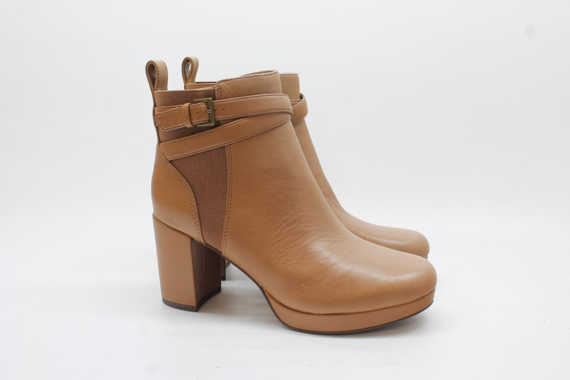 Vionic Nella Women's Boots Floor Sample