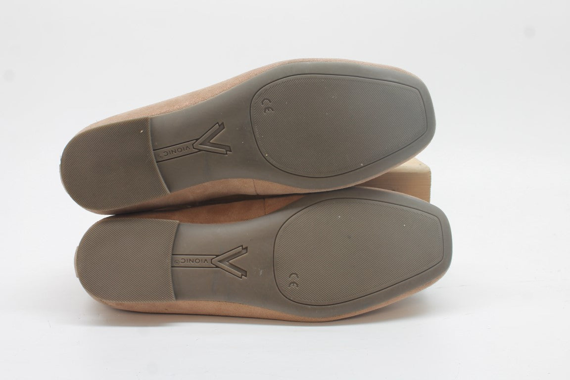 Vionic Women's Hayes Flat Floor Sample